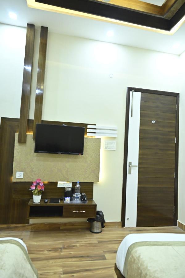 Guntas Residency Otel Amritsar Dış mekan fotoğraf