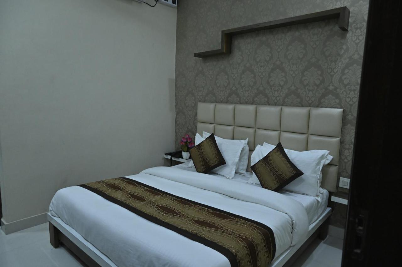 Guntas Residency Otel Amritsar Dış mekan fotoğraf