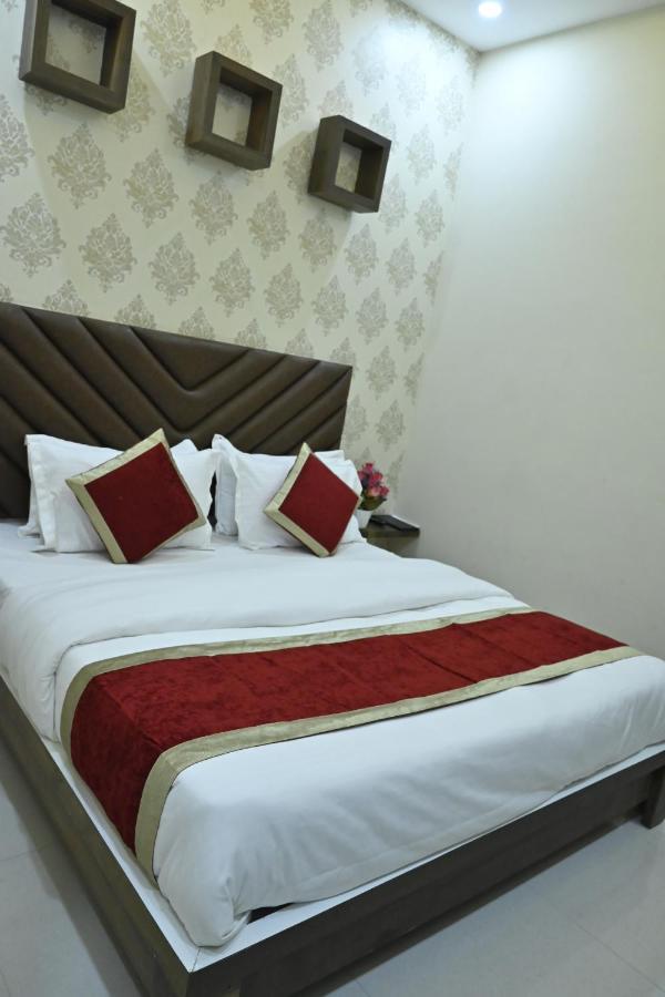 Guntas Residency Otel Amritsar Dış mekan fotoğraf