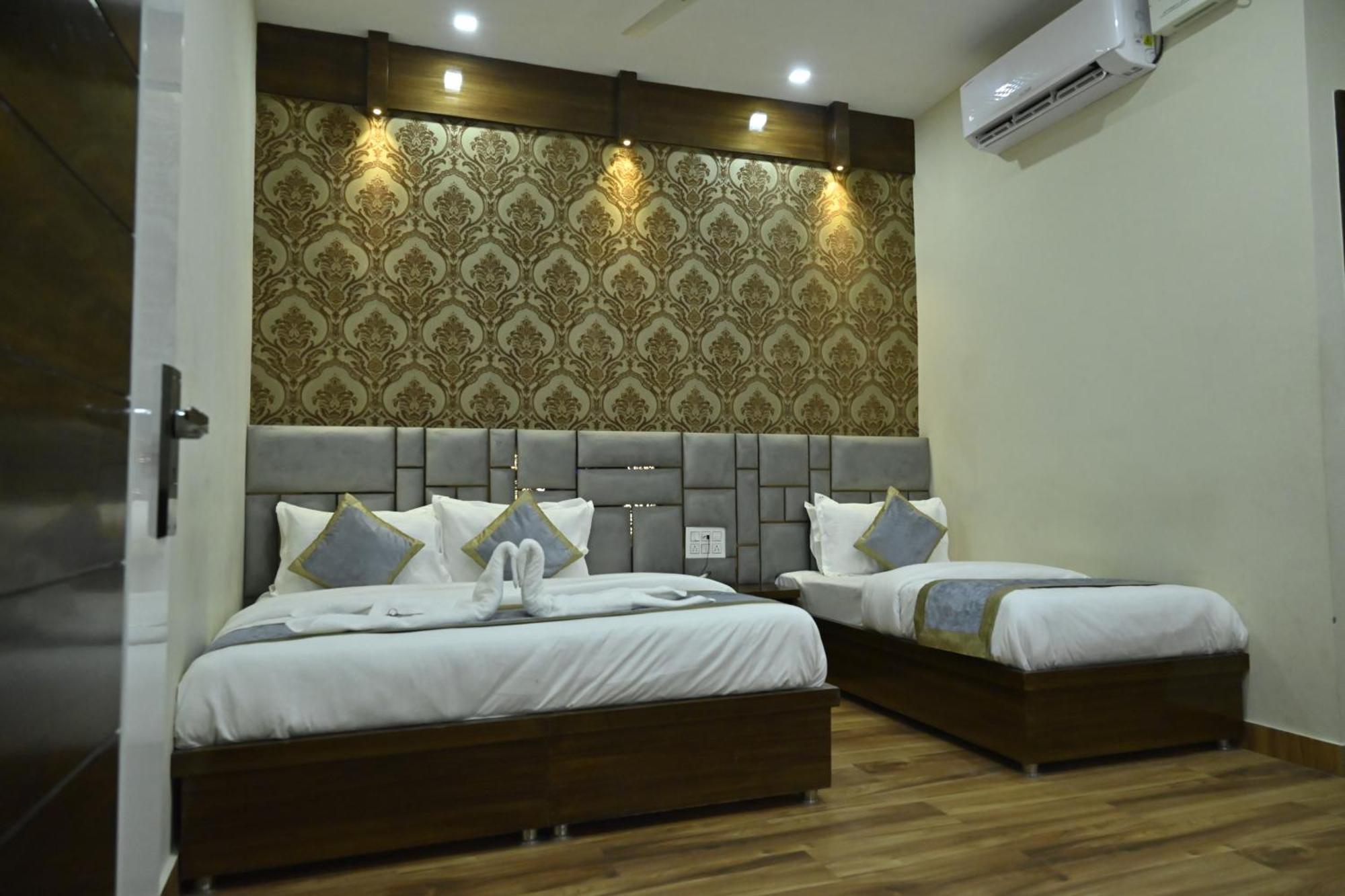 Guntas Residency Otel Amritsar Dış mekan fotoğraf